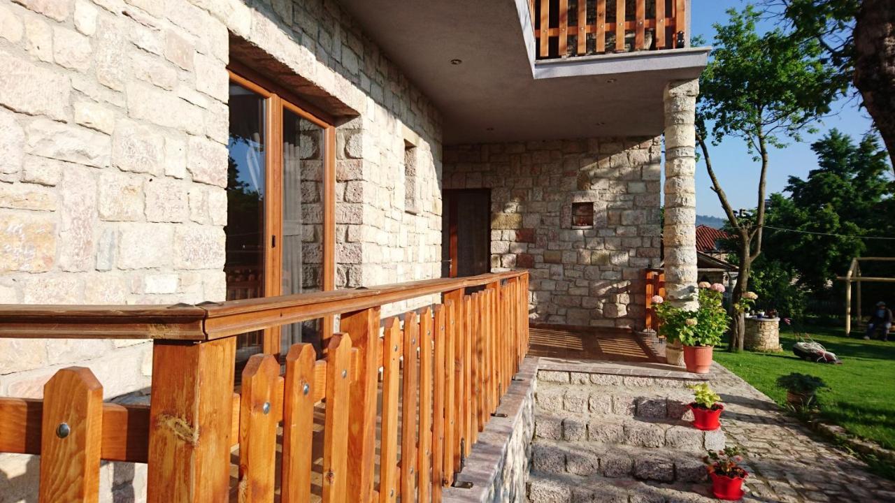 Bujtina Shkodrani Bed and Breakfast Voskopojë Eksteriør billede